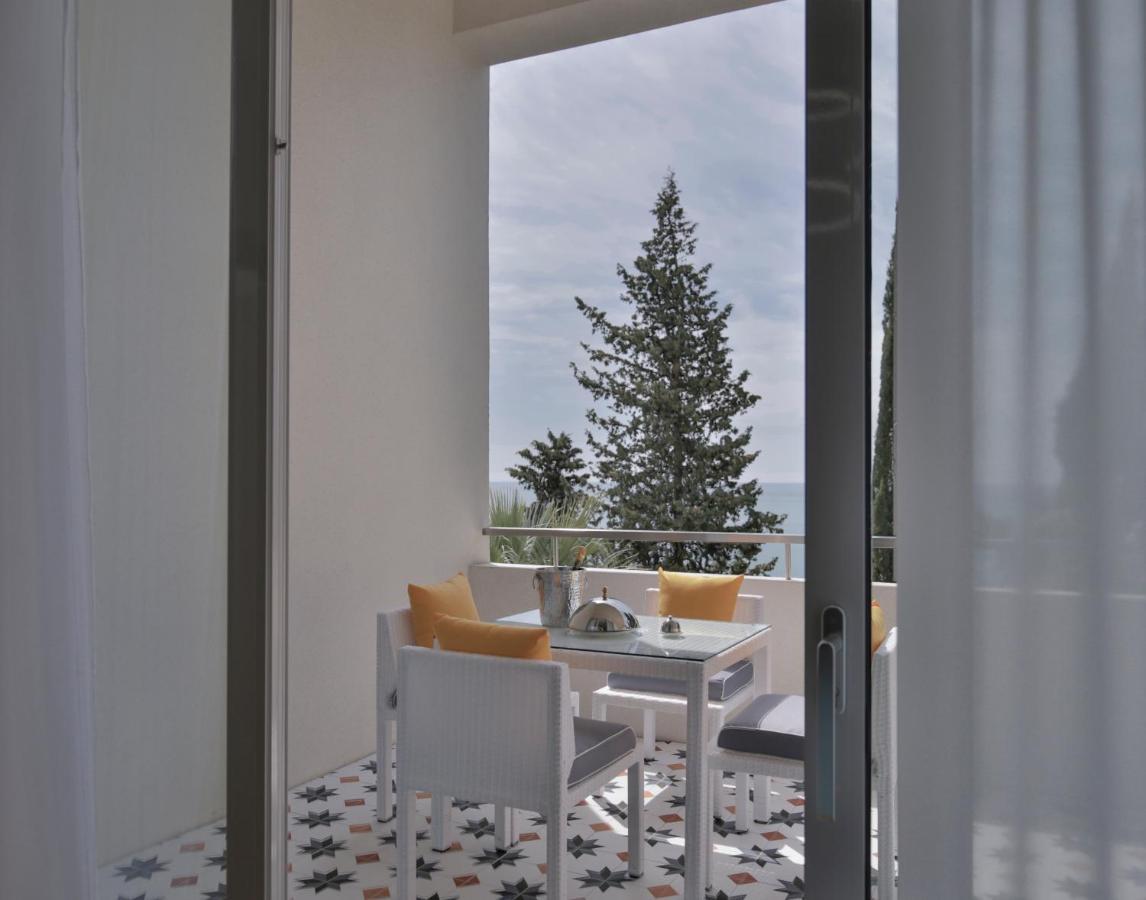 Garden Resort Gagra Luaran gambar