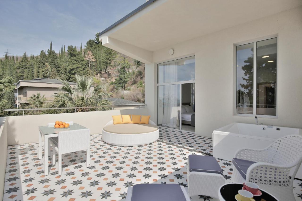 Garden Resort Gagra Luaran gambar